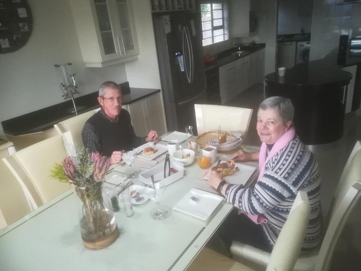 Jojo'S Bnb Mossel Bay Eksteriør bilde